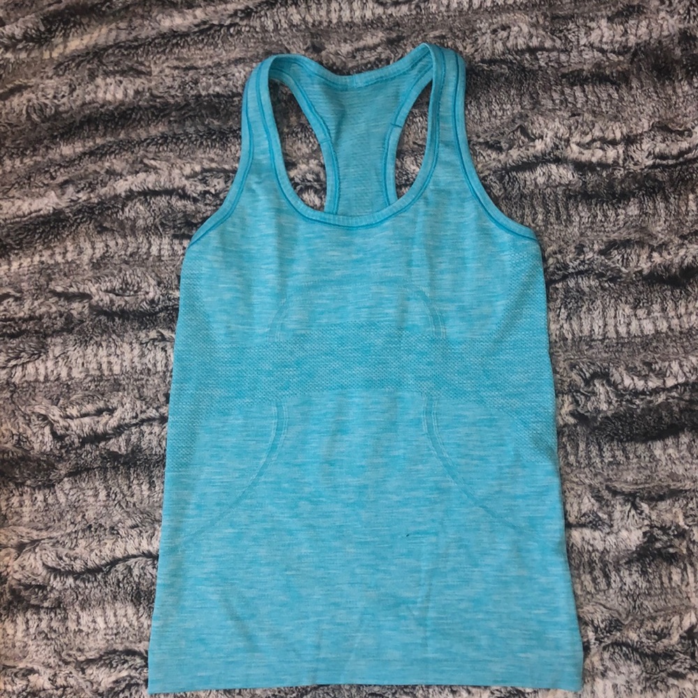 SOLD across post Sz 6 Lululemon Swiftly Racerback